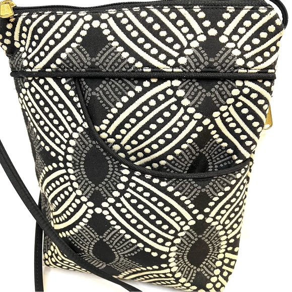 NWOT Danny K Black and Cream Tapestry Fabric Crossbody Bag - Picture 2 of 10